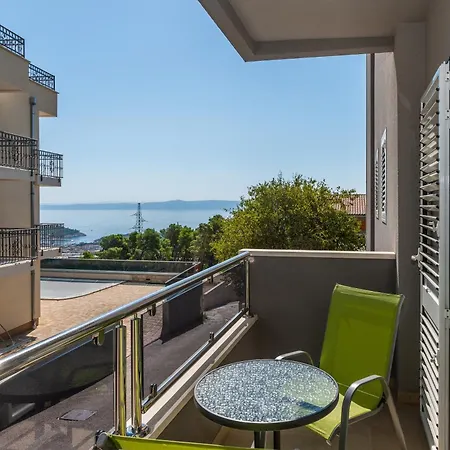 Villa Em Makarská Exteriér fotografie