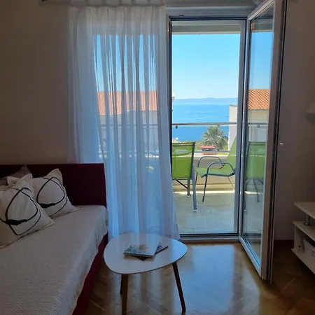 Villa Em Makarská Exteriér fotografie
