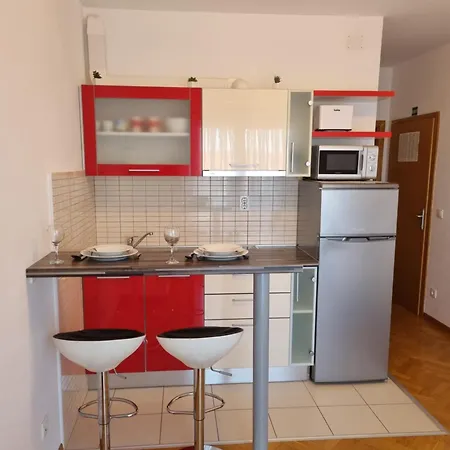 Villa Em Makarská Exteriér fotografie