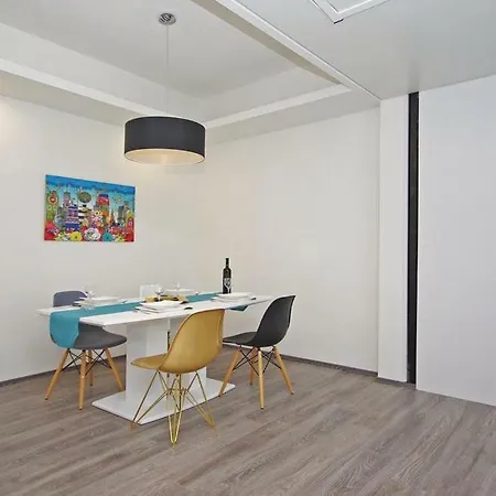 Villa Em Makarská Exteriér fotografie