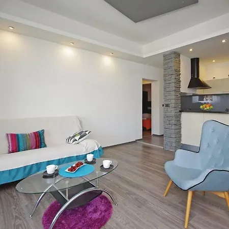 Villa Em Makarská Exteriér fotografie