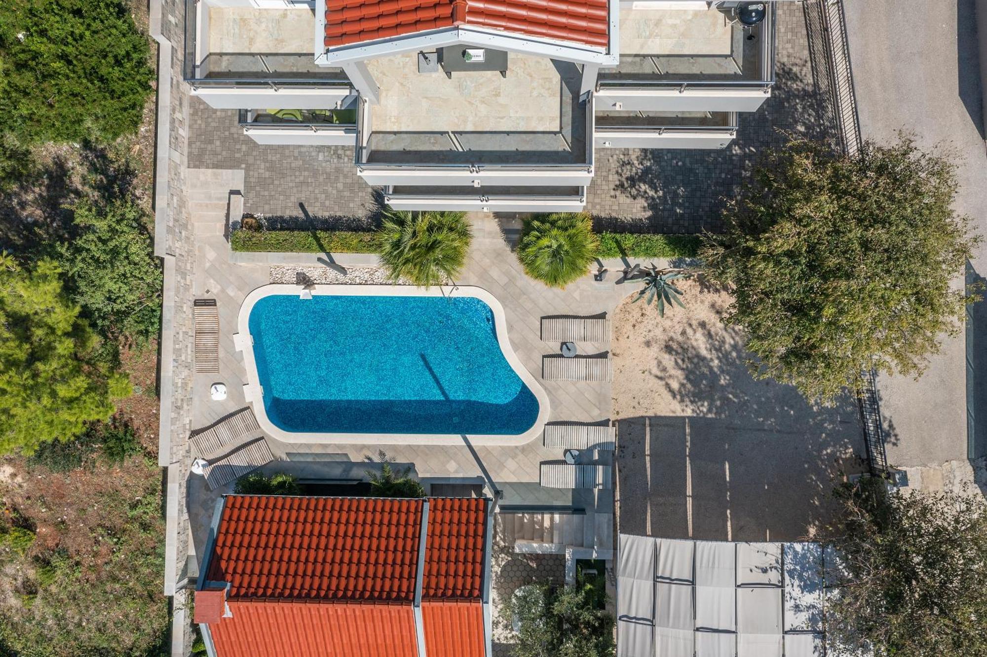 Apartment Em