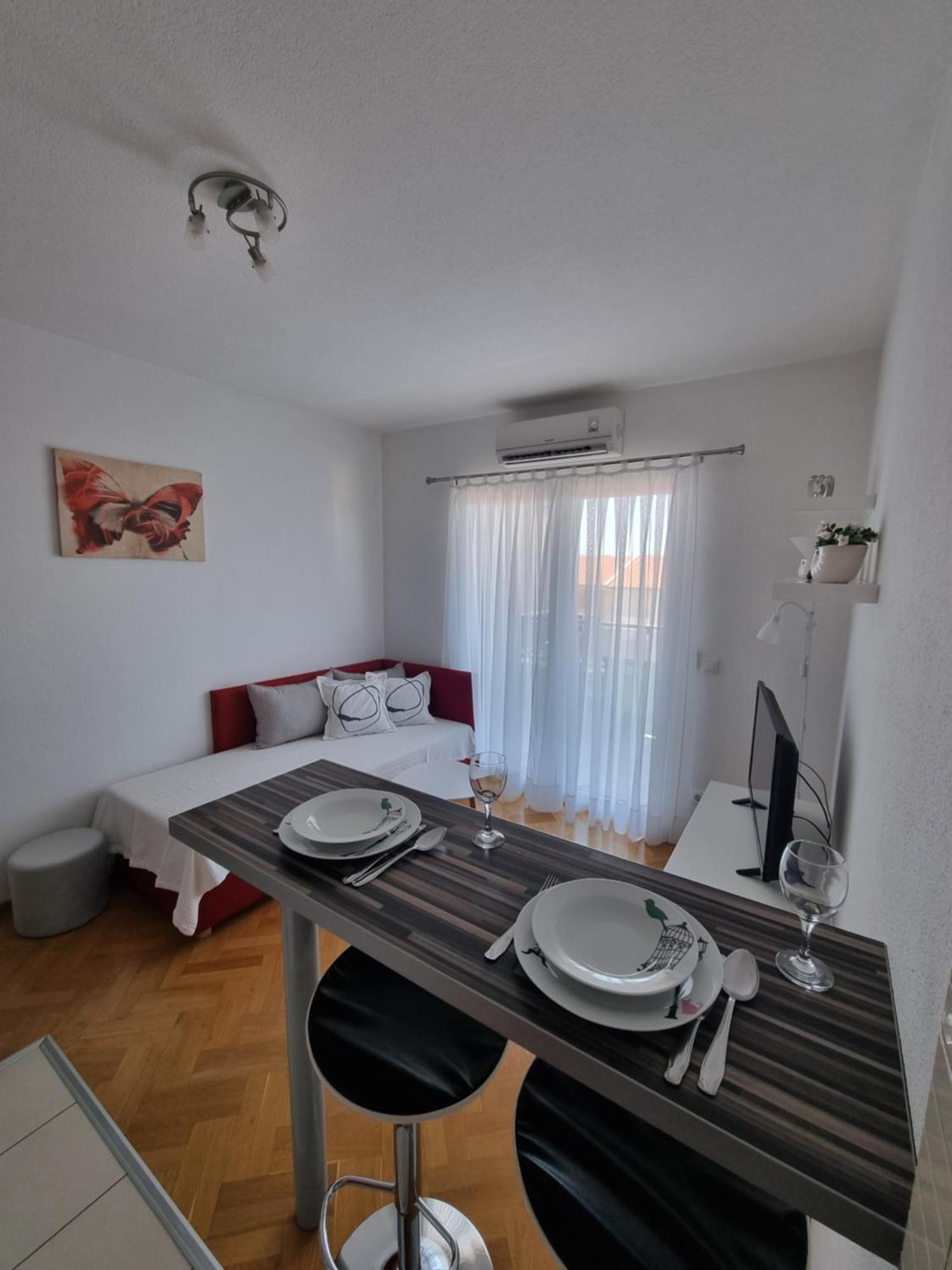 Em Apartment