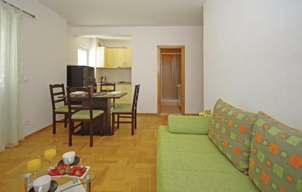 Em Apartment